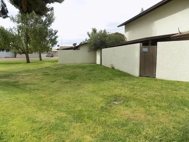 MLS: 6052938 Condo For Sale