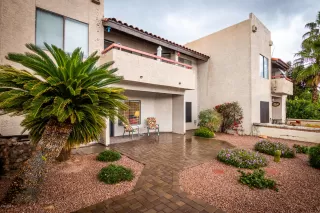 Photo #3: 6053103 Listing