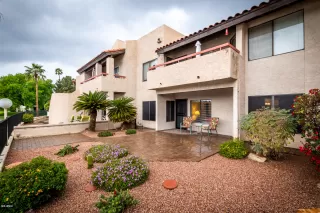 Photo #4: 6053103 Listing