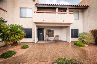 Photo #5: 6053103 Listing