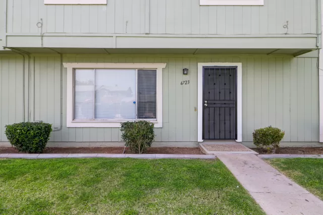 MLS: 6053251 Condo For Sale