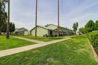 Photo #6: 6053251 Listing