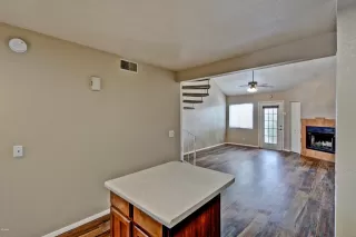 Photo #6: 6053348 Listing