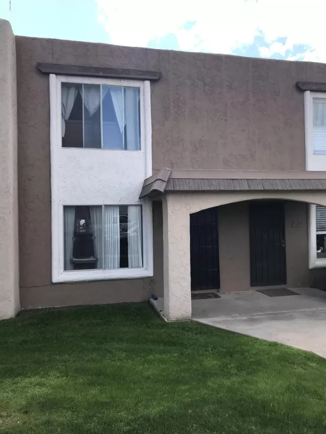 MLS: 6053443 Condo For Sale