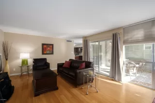 Photo #5: 6053503 Listing