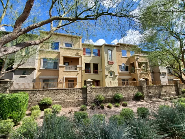 MLS: 6053554 Condo For Sale