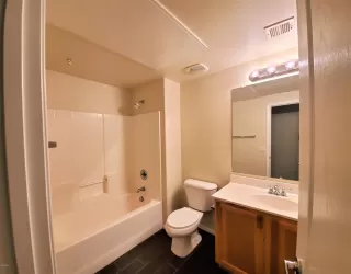 Photo #4: 6053554 Listing