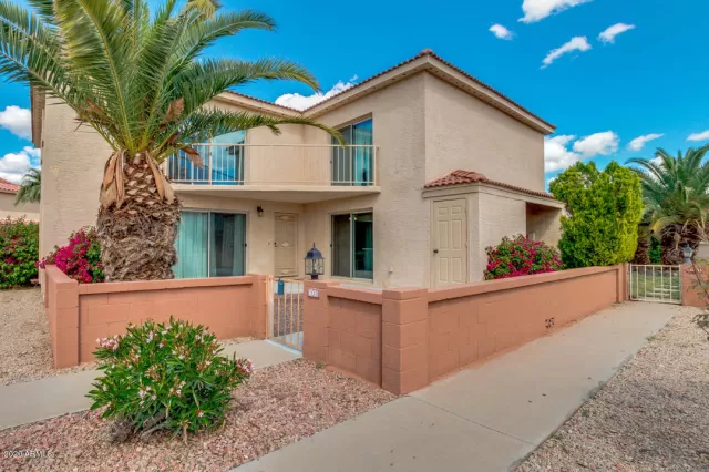 MLS: 6053794 Condo For Sale