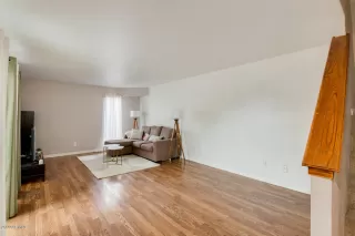 Photo #5: 6053794 Listing 