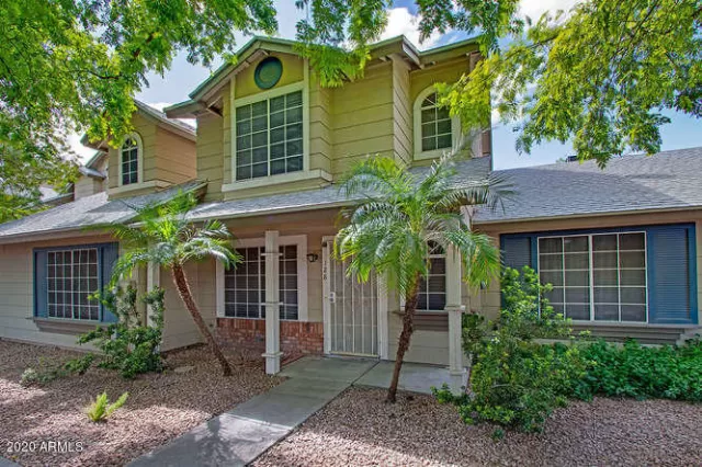 MLS: 6053965 Condo For Sale