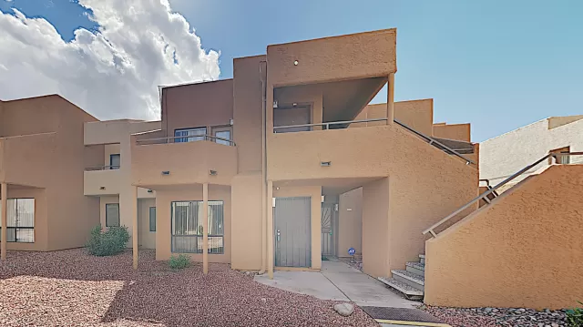 MLS: 6053975 Condo For Sale