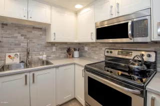 Photo #5: 6054065 Listing