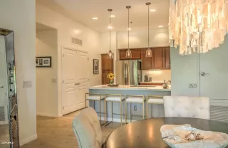 Photo #5: 6054105 Listing