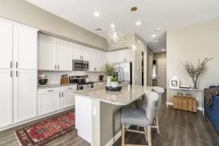 Photo #2: 6054192 Listing