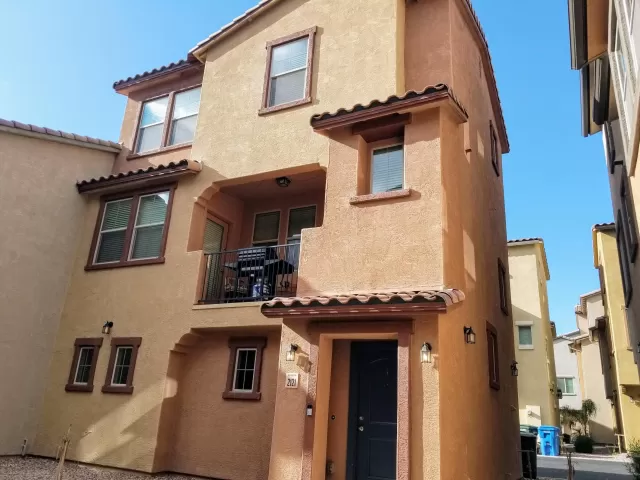 MLS: 6054230 Condo For Sale