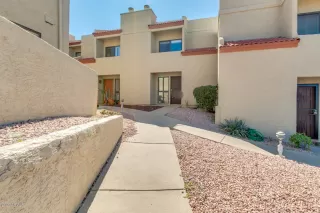 Photo #2: 6054533 Listing