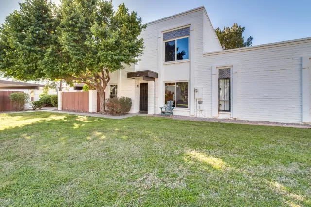 MLS: 6054684 Condo For Sale