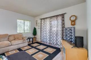 Photo #3: 6055424 Listing