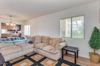 Photo #4: 6055424 Listing