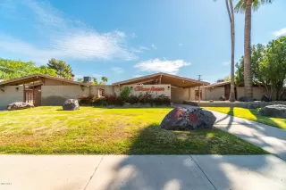 Photo #2: 6055434 Listing