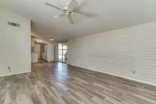 Photo #5: 6055434 Listing