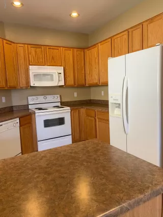 Photo #4: 6055489 Listing