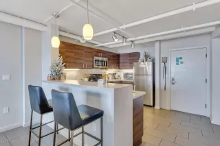 Photo #6: 6056003 Listing 