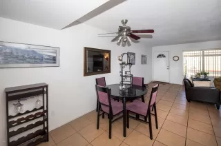 Photo #5: 6056272 Listing