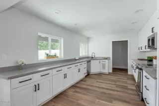 Photo #4: 6056310 Listing