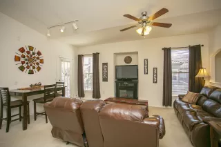 Photo #5: 6056360 Listing