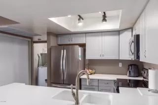 Photo #3: 6056400 Listing 