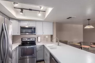 Photo #4: 6056400 Listing 