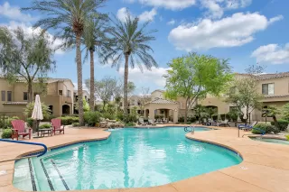 Photo #2: 6056403 Listing