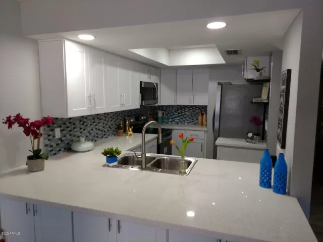 MLS: 6056425 Condo For Sale