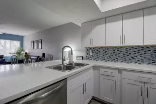 Photo #1: 6056425 Listing