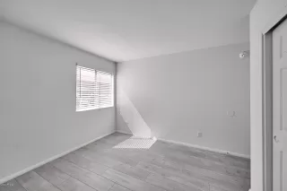 Photo #6: 6056550 Listing