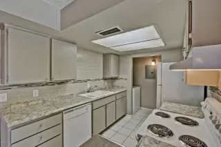 Photo #4: 6056690 Listing 