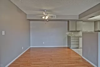 Photo #6: 6056690 Listing 