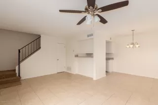 Photo #3: 6056702 Listing