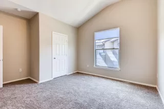 Photo #6: 6056779 Listing