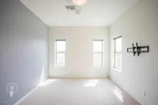 Photo #3: 6056882 Listing