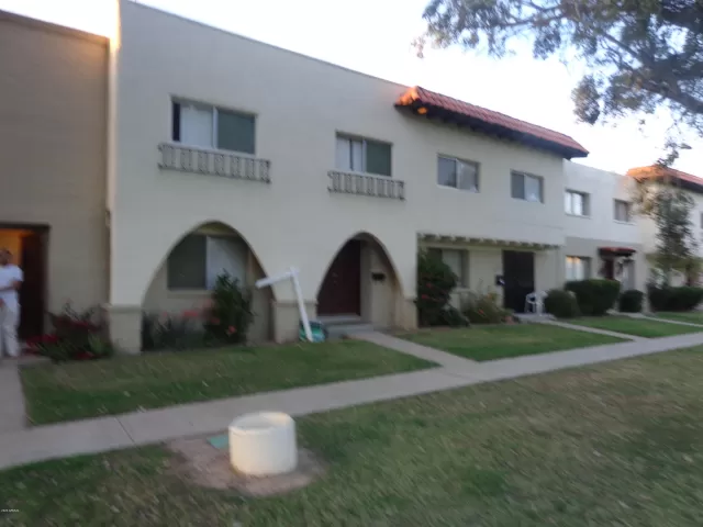 MLS: 6057092 Condo For Sale