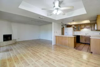 Photo #3: 6057096 Listing