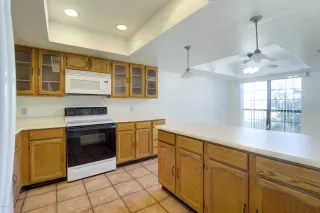 Photo #6: 6057096 Listing