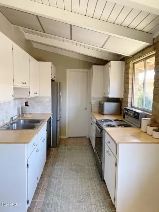 Photo #3: 6057141 Listing