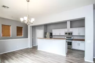 Photo #4: 6057225 Listing