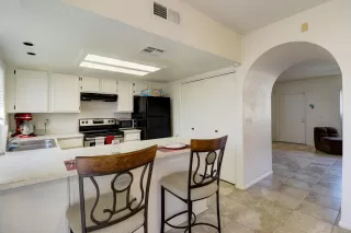 Photo #2: 6057284 Listing