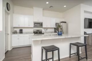 Photo #1: 6057468 Listing