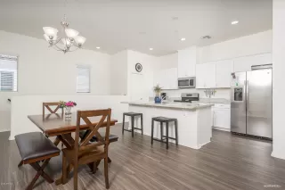 Photo #2: 6057468 Listing