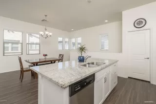 Photo #4: 6057468 Listing